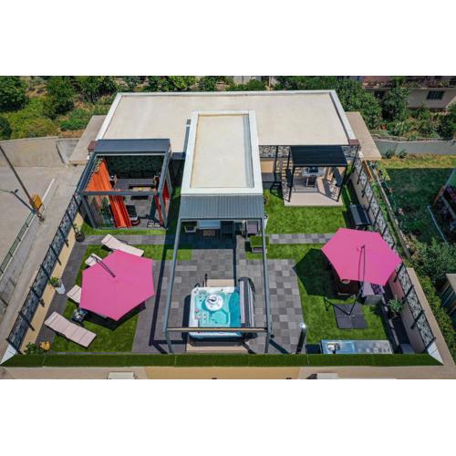 Sky, Luxury Apartment with Sea-View and Jacuzzi