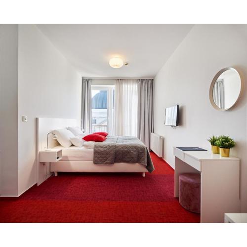 SkyLux Apartments by Irundo