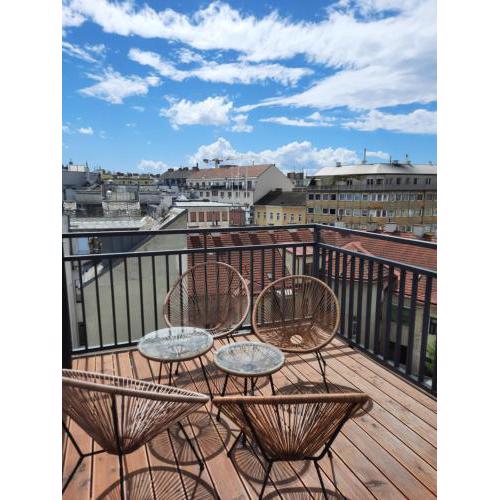 SkySuite Holiday Home