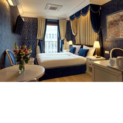 SleepWalker Boutique Suites