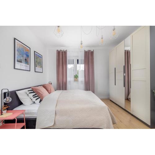 Słoneczny i Przestronny Apartament w Sercu Szczecina by Noclegi Renters