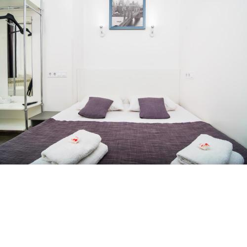 Smart Hotel Rooms near metro 24/7