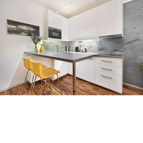 Smart & Luxury OLD TOWN Apartment
