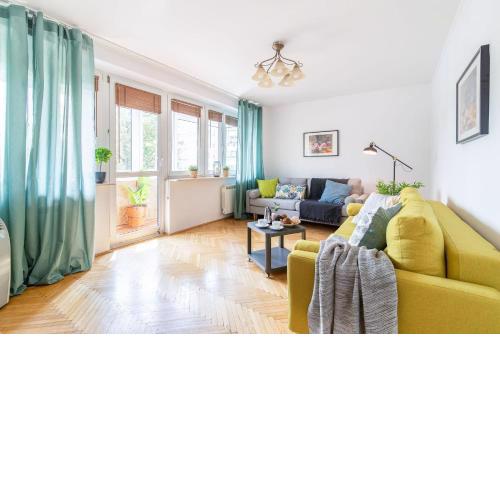 Smolna 8 - Warm Apartment with Balcony by Noclegi Renters