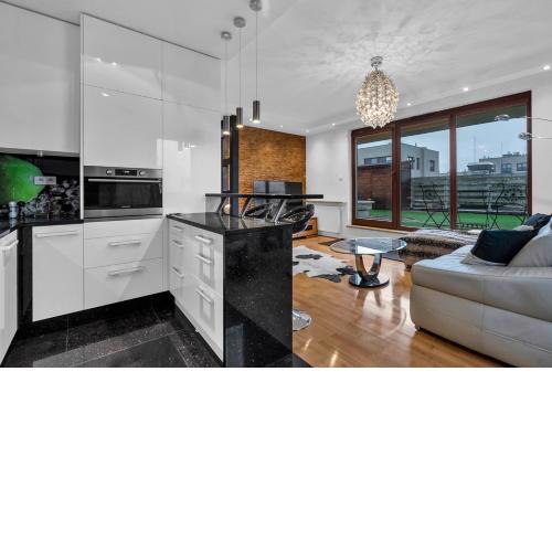 Sokratesa Business Apartments - 52m2 Terrace, Parking, Metro Nearby - by Rentujemy