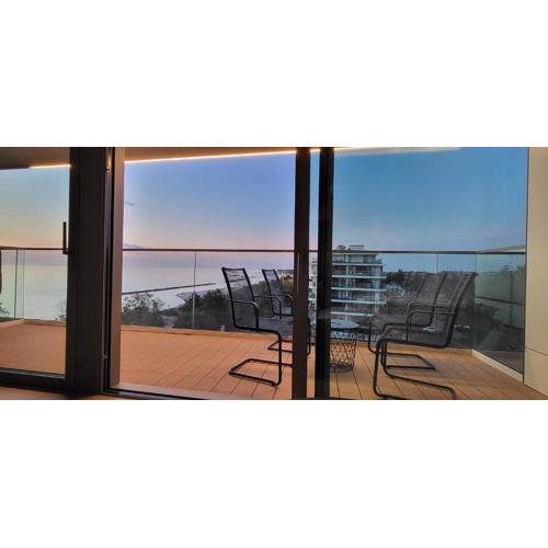 Solaris 711, sea view.