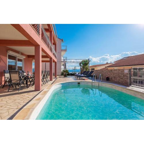 Solaris Holiday Home - Private Pool