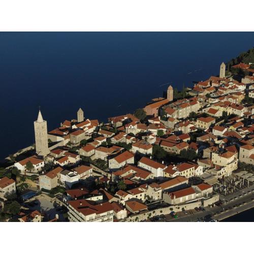 SOLEIL - Newly renovated apartment close to the sea