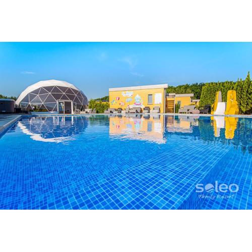 SOLEO Family Resort - domki 3 min od Morza - 3 Baseny, 4 Jacuzzi, Sauna, ANIMACJE, Małpi Gaj, 3 Sale Zabaw, 4 Place Zabaw, 2 Restauracje