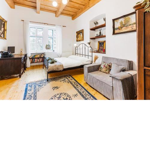 Soví Dom- historické apartmány z 19 storočia, 4km od Banskej Štiavnice