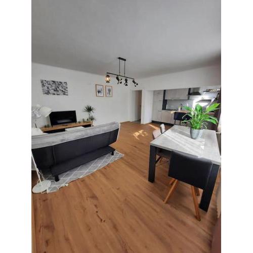 Spacious 63qm Flat plus Private Balcony
