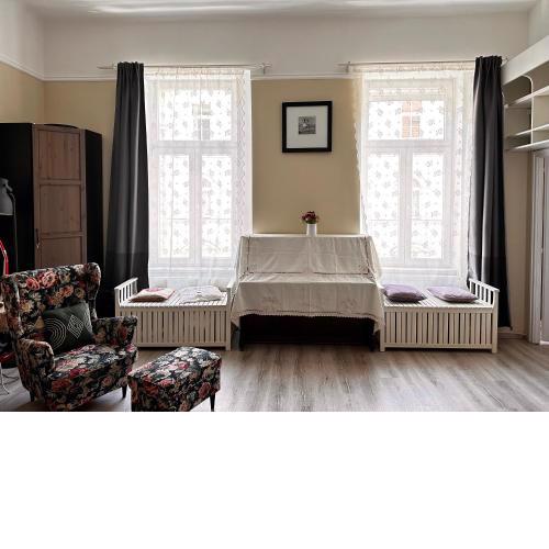 spacious and stylish Jókai apartment