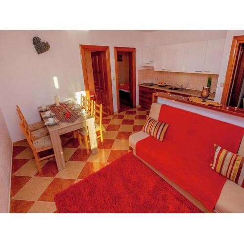 Spacious Apartment in Dramalj with Swimming Pool