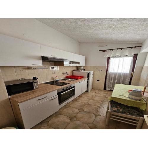 Spacious apartment in Tribunj
