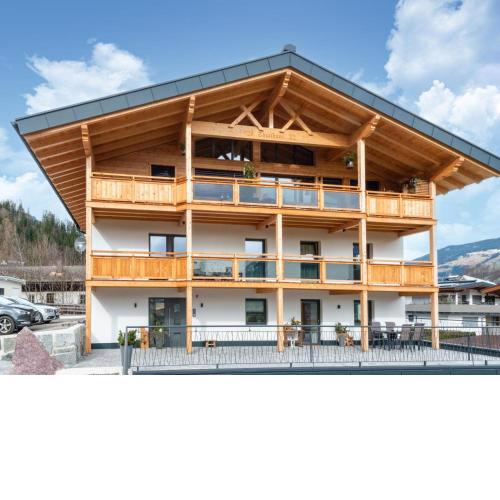 Spacious apartment in Uderns with balcony