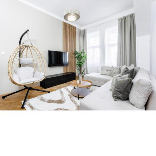 Spacious Apartment near Prague center