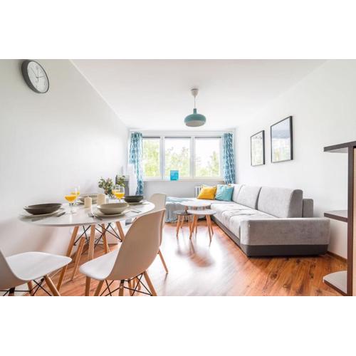 Spacious & Bright Apartment on Mokotow by Noclegi Renters