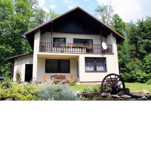 Spacious house at the gate of Giant Mountains