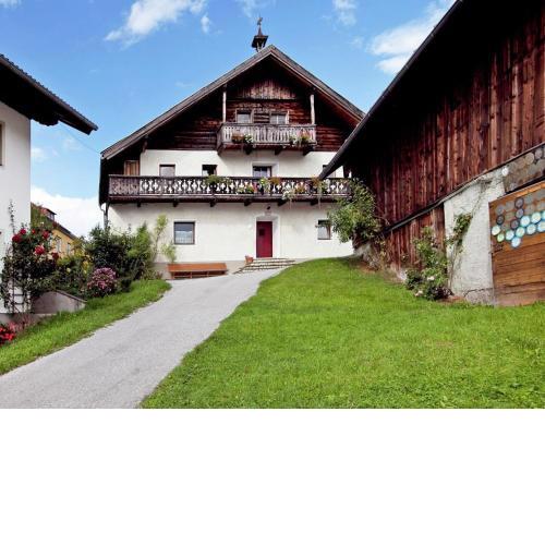 Spacious house near ski area in Sankt Johann