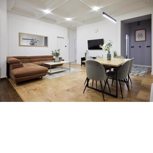Spacious Luxury Apartment in the City Centre