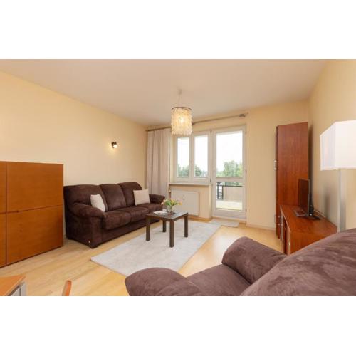 Spacious & Quiet 1 Bedroom Apartment in Pruszków by Noclegi Renters