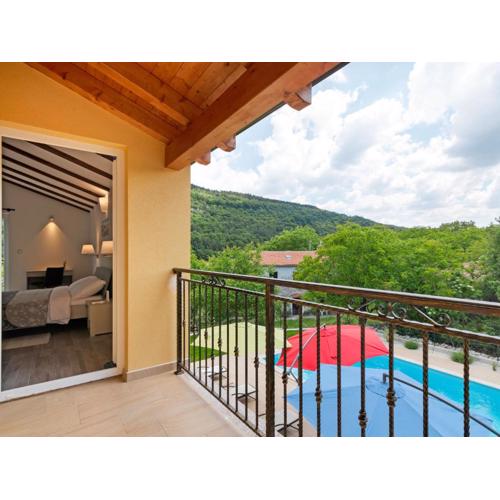 Spacious Retreat with Private Pool
