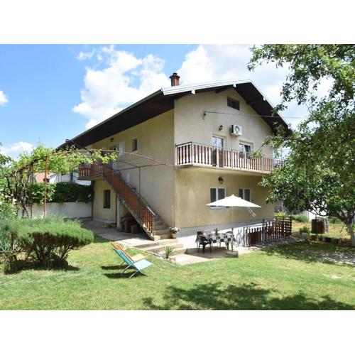Spacious Stay in Historic Knin