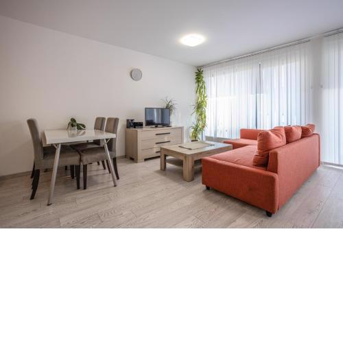 Spacious Terrace Apartment with free private parking