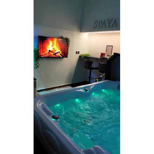 SPAYA JACUZZI centrum apartment - with home cinema & private parking