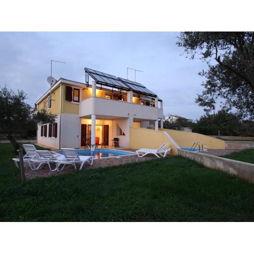 Splendid Holiday Home in Novigrad near sea