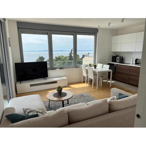 Splendid Split View apartment