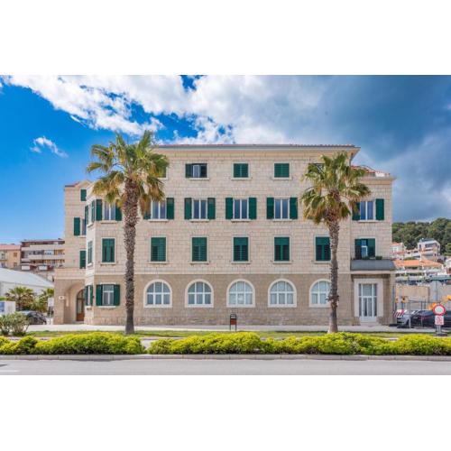 Split Coast Apartment