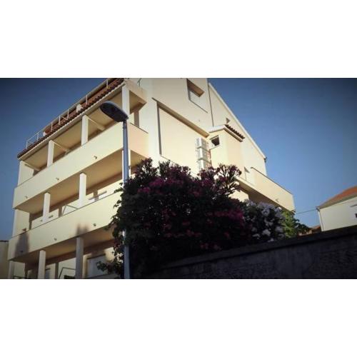 Split Holidays 5