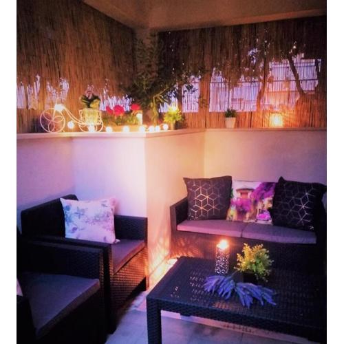 Split Symphony Garden: Modern, new Apartment (4+1), 5 min walk to ˝Firule˝ SAND BEACH, 12 min walk to CITY CENTER
