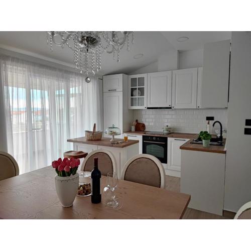 SPLIT VIEW 2 Bedrooms LUXURY APARTMAN 90 m2