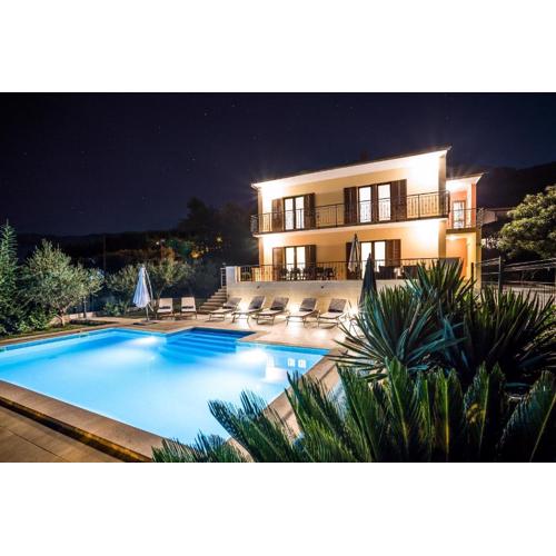 Split-Villas Dalmatica for 12