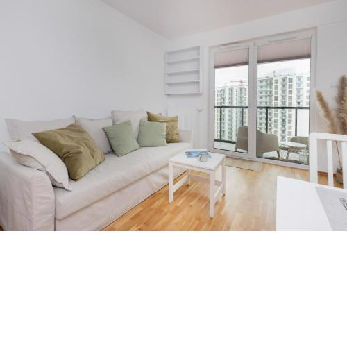 Stadion Apartment with Parking by Noclegi Renters