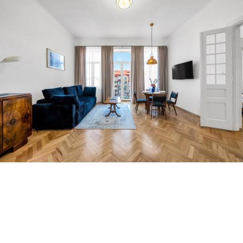 Stara Praga Apartment - Top Location, Balcony - by Rentujemy