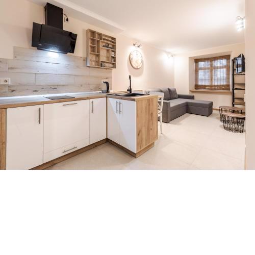 Staroevreyska timber apartment