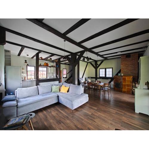 Stay At This Magnificent 100 Year Old Barn