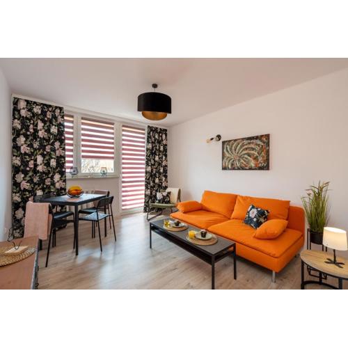 Staymoovers - Ladne mieszkanie w poblizu Energylandii - Parking