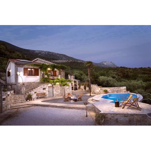 Stone house Angelo - Peace oasis with pool