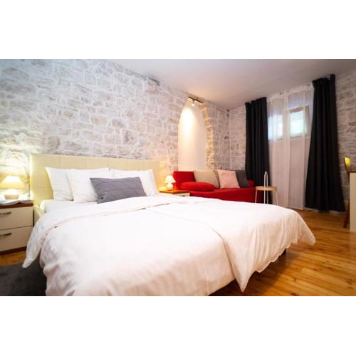 Stone House Marino