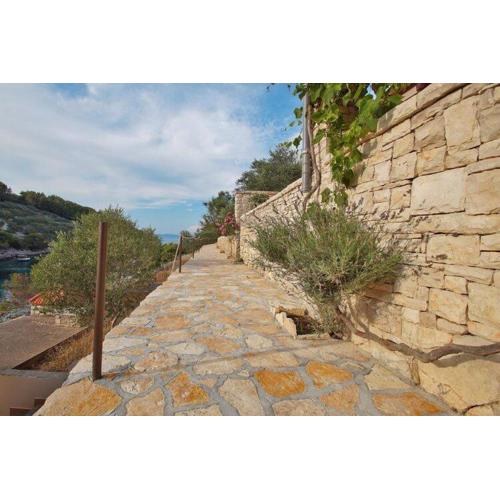 Stone House Mia - Two Bedroom Stone House with Terrace and Sea View