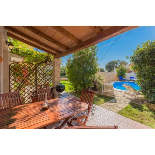 Stone House Nera with Pool