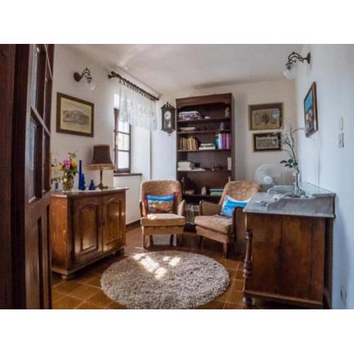 Stone House Seaside Retreat on Bra Island - Two Bedroom Apartment 1
