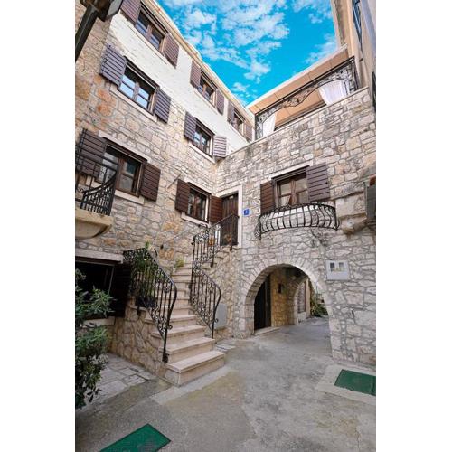 Stone House Srida