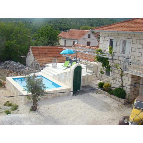 Stone house Zgogo
