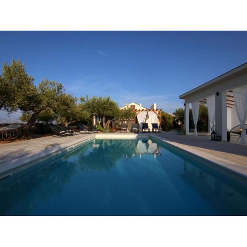 Stone Villa Olea-Three Bedroom Villa with Pool