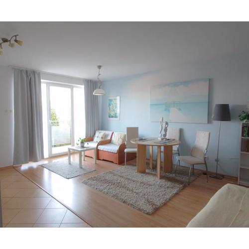 Strandnahe, helle Ferienwohnung für 2 Personen